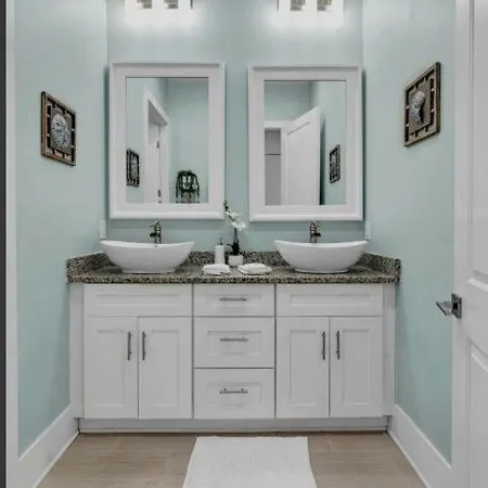Downtown Luxury Sleeps 9 At Music Nashville