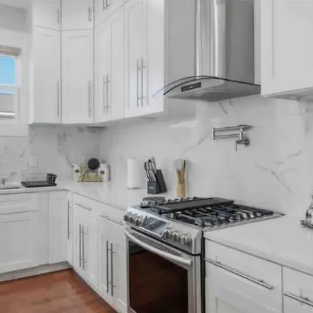 Apartment Downtown Luxury Sleeps 9 At Music Nashville