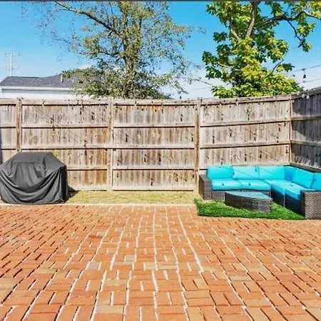 Apartment Downtown Luxury Sleeps 9 At Music *