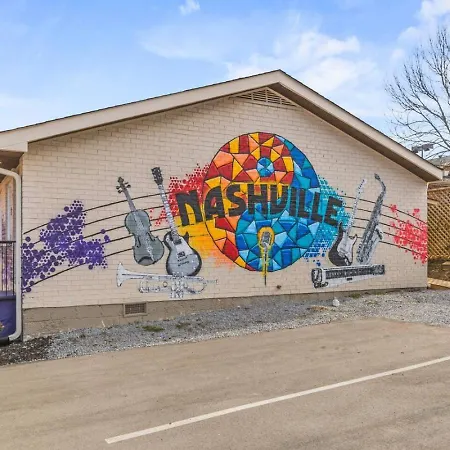 Holiday home Barbie Dream - Near Restaurants, Coffee And Bar Nashville