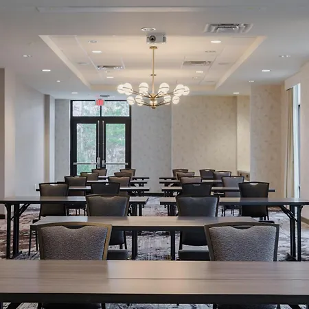 Hotel By Marriott Metro Center Nashville