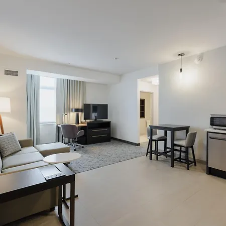 Hotel By Marriott Metro Center Nashville