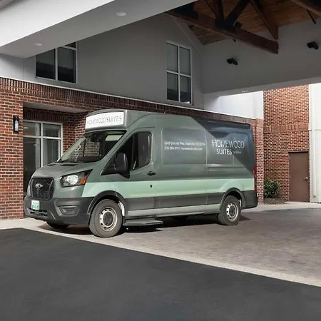 Hotel Homewood Airport 3*