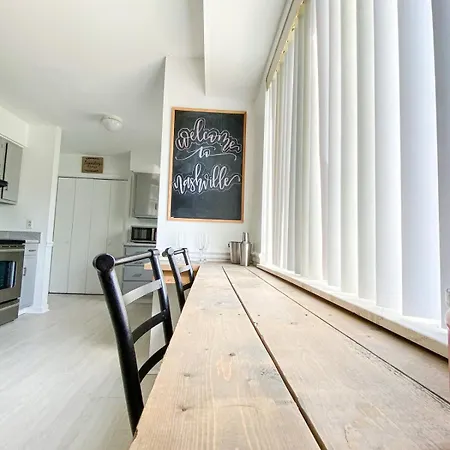 Holiday home 8 Beds! Spacious Abode Ideal For Larger Groups!