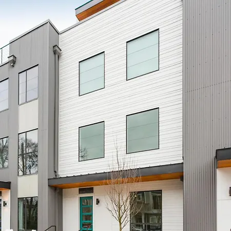 415 Merritt Holiday home *