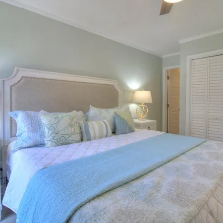 Holiday home Tilghman & Racquet Club - 114 *