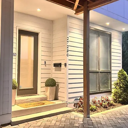Holiday home Always A Guest Favorite! Luxe With Huge Rooftop And 7 Beds *