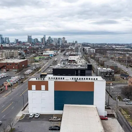 East Getaway Walkable & Near Downtown Nashville