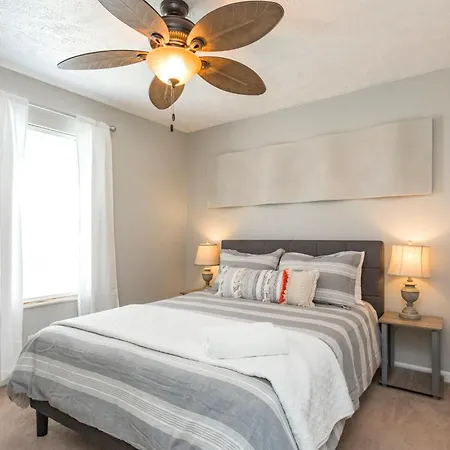 Holiday home Looby Location- Charming 3br 10 Min To Downtown Nashville