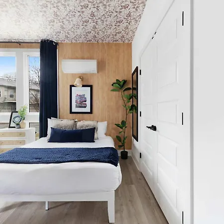 The Trillium & The Iris - 2 Homes 6 Bedrooms