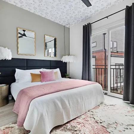 Holiday home The Azalea & The Sunflower - Two Four Bedroom Homes Nashville