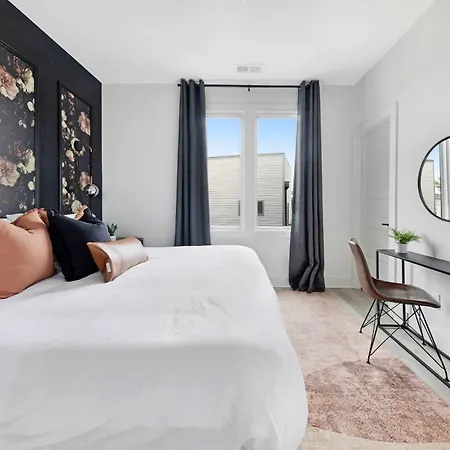 The Camellia & The Bluestem - Two Four Bedroom Homes Nashville