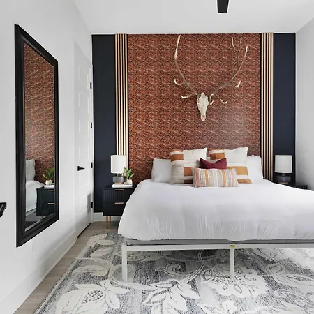 The Camellia & The Bluestem - Two Four Bedroom Homes Nashville