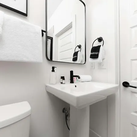 The Camellia & The Bluestem - Two Four Bedroom Homes Nashville