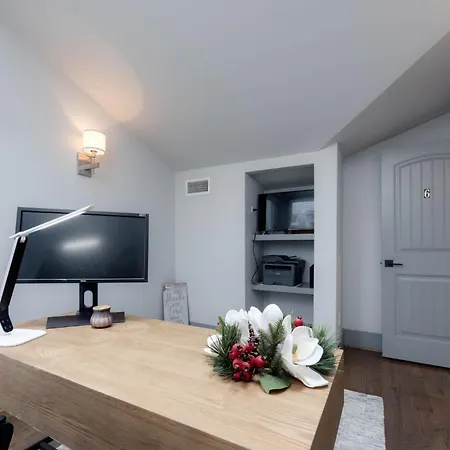 Gns Essentials - - 1011 Southside Ct - Main House Holiday home *