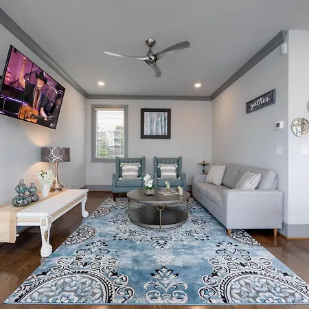Gns Essentials - - 1011 Southside Ct - Main House *