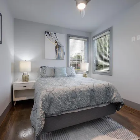 Holiday home Gns Essentials - - 1011 Southside Ct - Main House *