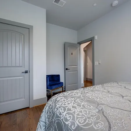 Gns Essentials - - 1011 Southside Ct - Main House Nashville