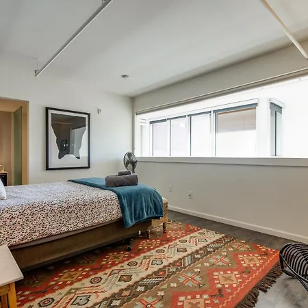 5m106- Spacious Chic 1br East Loft Holiday home