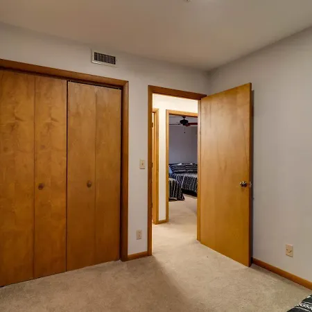 The Playground: 5br With Hot Tub, Cinema, And Arcade Holiday home Nashville