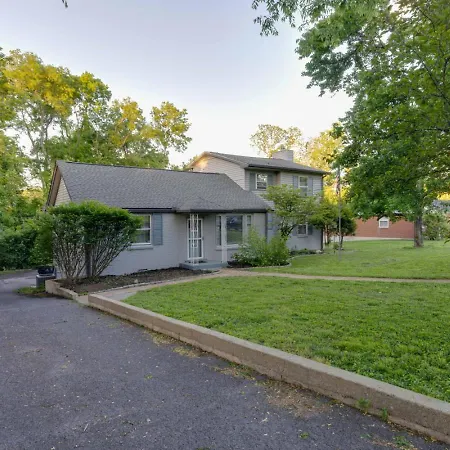 The Playground: 5br With Hot Tub, Cinema, And Arcade Holiday home Nashville