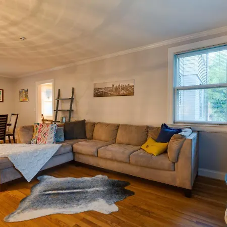 The Playground: 5br With Hot Tub, Cinema, And Arcade Nashville