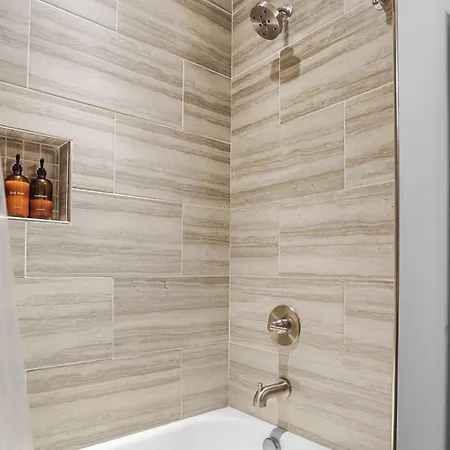 13 At 64 Fern Ave Hbr Apartment *