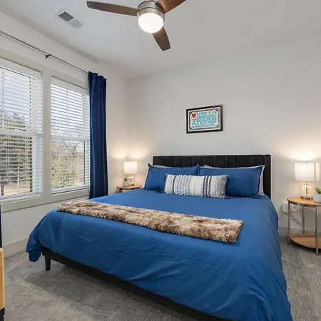 Modern With King Bed - Close To Downtown, Opry, Broadway Apartment *