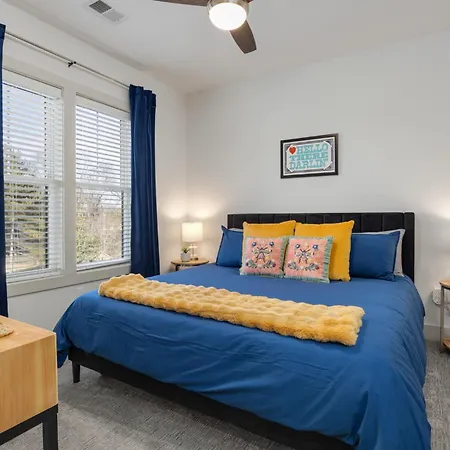 Modern With King Bed - Close To Downtown, Opry, Broadway Apartment *