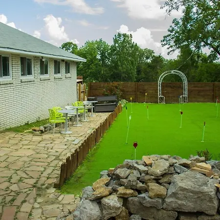Holiday home Hall Of Fame Private Resort-9 Miles To Downtown Pools Arcade Nashville