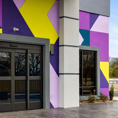 Spark By Hilton At Opryland Hotel