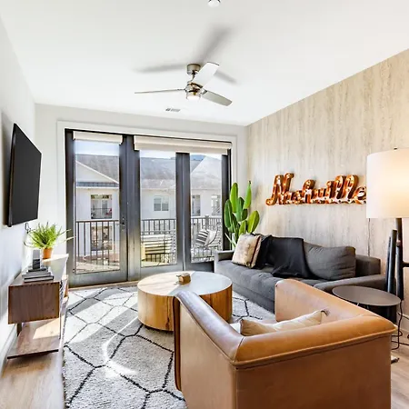 Sleeps 18 3 Modern Midtown W Gym Pool Walkable To Shops Eats Nashville