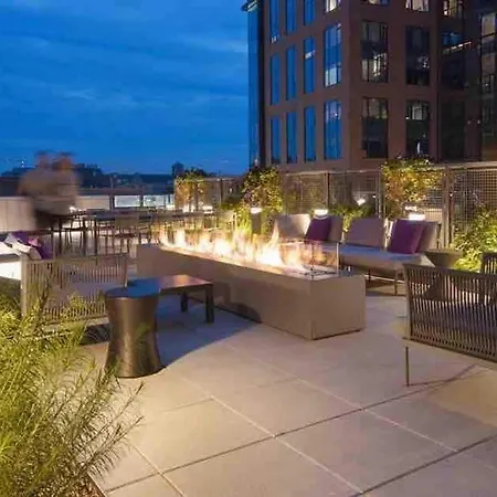 Luxe 2 Bed 2 Bath * Nashville