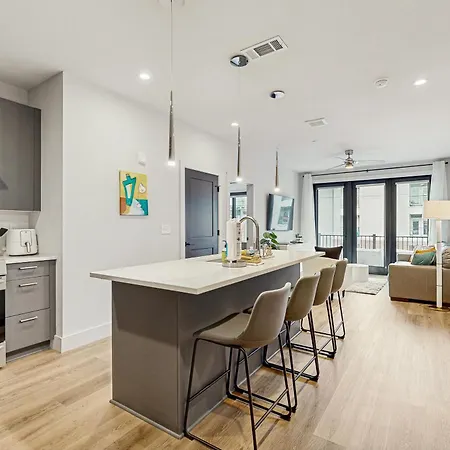 Apartment Odyssey Unit 307