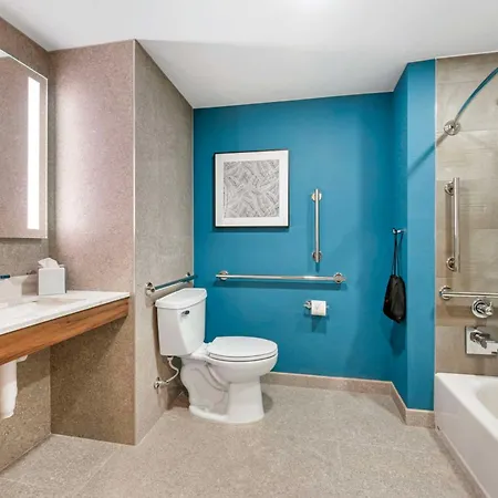 Cambria Midtown Hotel