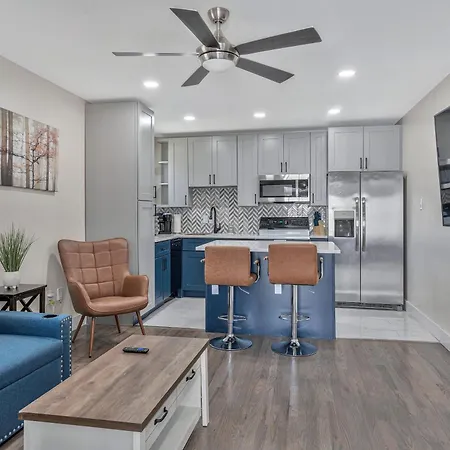 Cute, Charming, West Nash,1 Bed 1bath , Private Fenced Yard Holiday home *