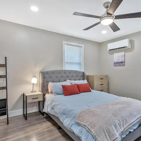 Cute, Charming, West Nash,1 Bed 1bath , Private Fenced Yard Nashville
