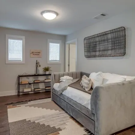 Holiday home The Dahlia Nashville