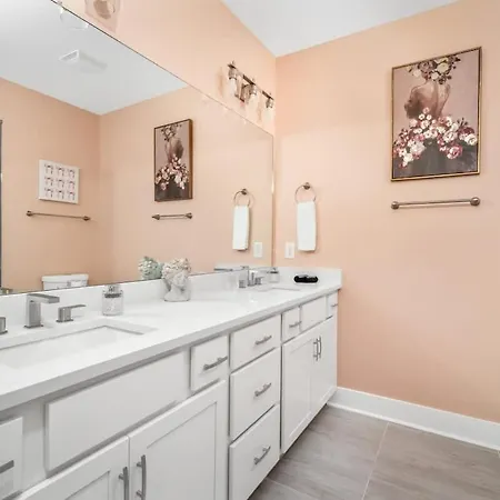 Bloom Haus Dt 2miles - 8 Q Beds - Rooftop - Omg Nashville