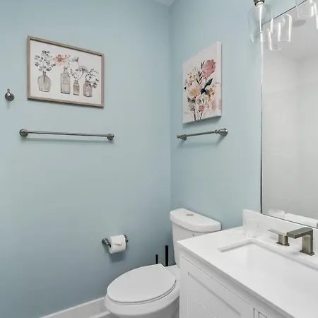 Bloom Haus Dt 2miles - 8 Q Beds - Rooftop - Omg Holiday home Nashville