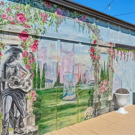 Bloom Haus Dt 2miles - 8 Q Beds - Rooftop - Omg Holiday home Nashville
