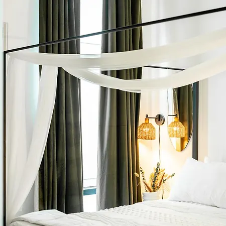 Apartment 2-bed 2-bath Luxury Retreat