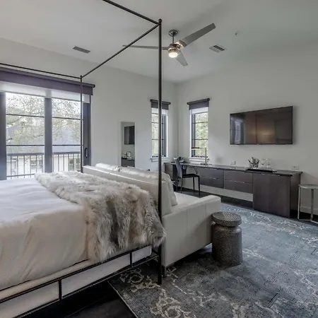 121 Floor 2 Buyout By Avantstay Entire Second Floor Buyout Of 121 Sleeps 18 Apartment Nashville