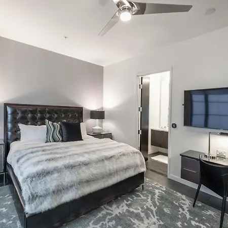 Apartment 121 Floor 2 Buyout By Avantstay Entire Second Floor Buyout Of 121 Sleeps 18 Nashville