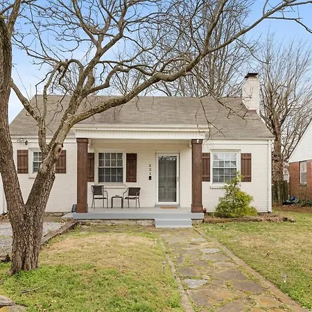 The Woods Cozy 3br Near Downtown