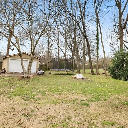 The Woods Cozy 3br Near Downtown *
