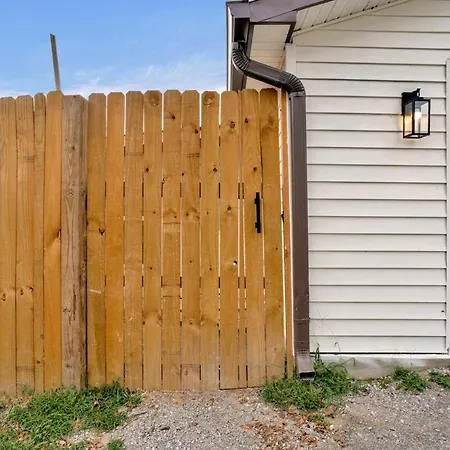 Apartment Beautiful, Enchanting, Private, 1 Bedroom 1 Bath