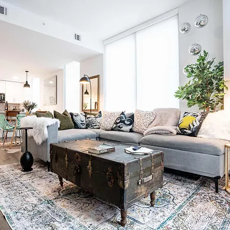 Cental Luxe 2 Bed 2 Bath Nashville