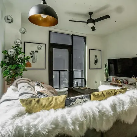2 Bed 2 Bath Nest For Family Apartment Nashville