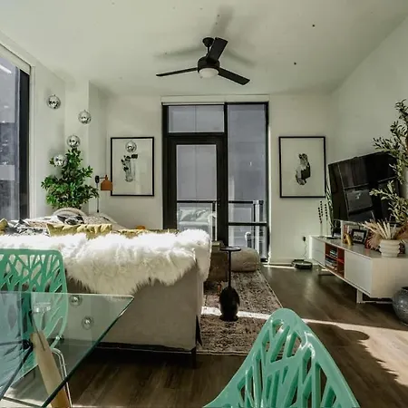 2 Bed 2 Bath Nest For Family